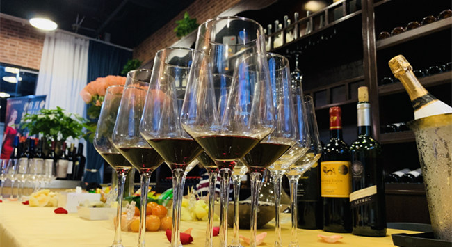 紅酒批發(fā)生意的利潤(rùn)好嗎 紅酒批發(fā)生意的利潤(rùn)好嗎